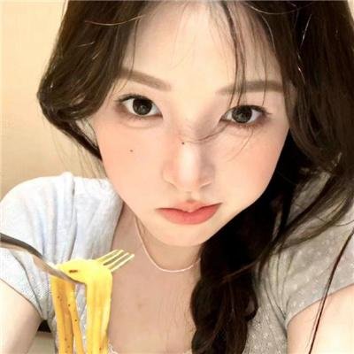 毕业生